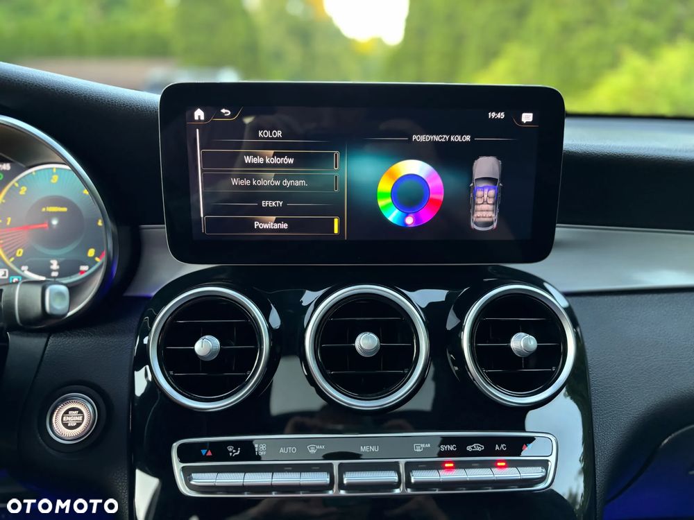 Mercedes-Benz GLC 200 d 4Matic 9G-TRONIC AMG Line - 32