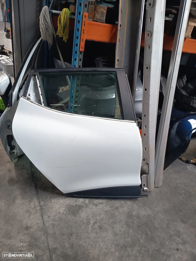 Porta tras direita Renault Clio IV - 3