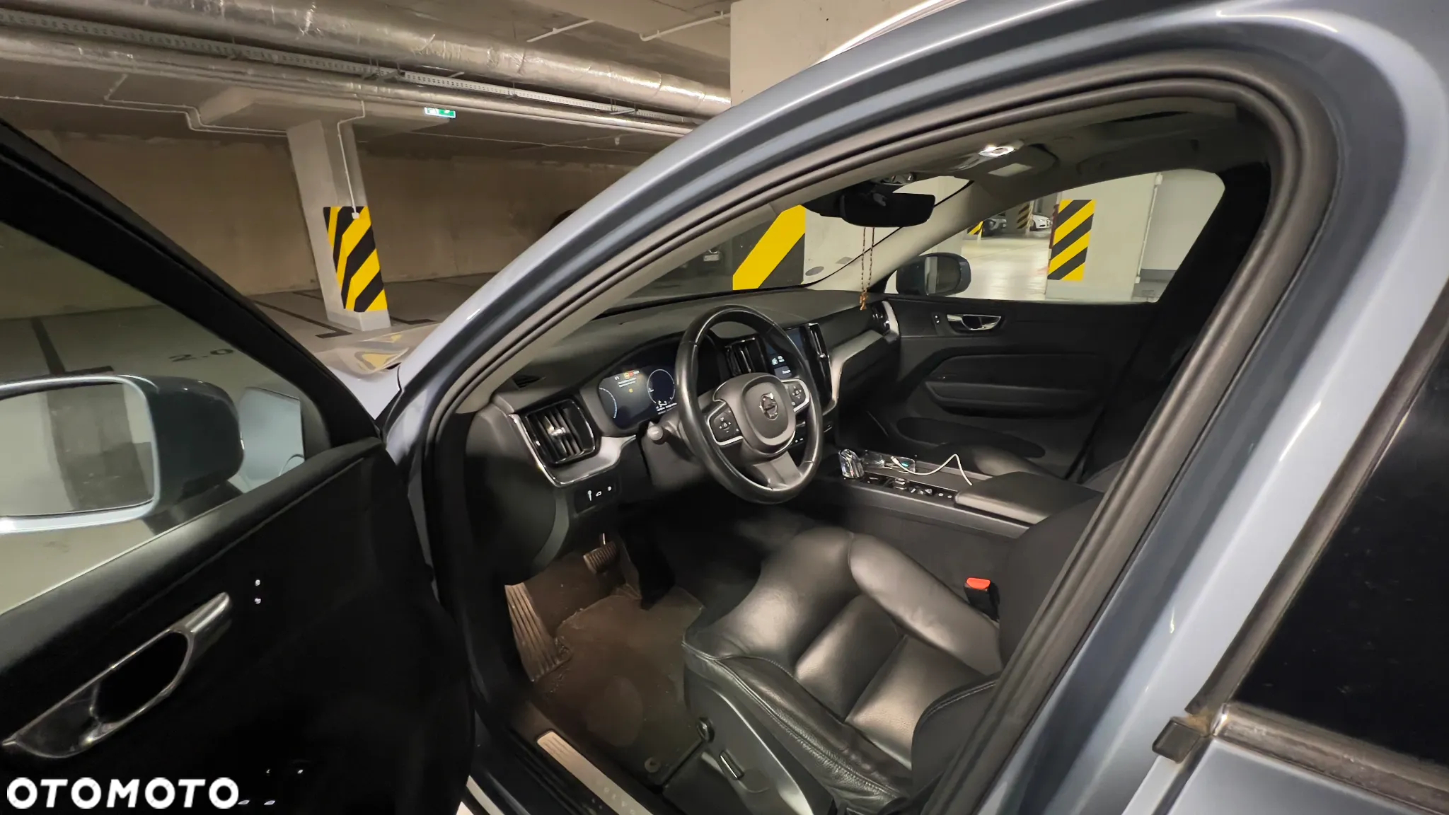 Volvo XC 60 - 8