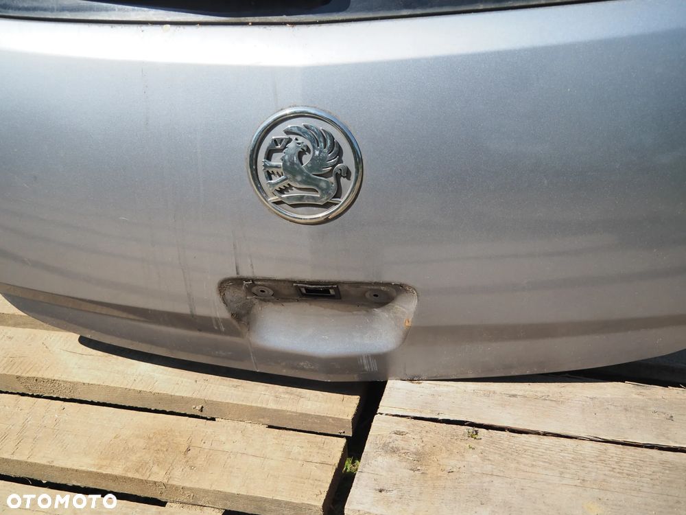 Klapa bagażnika Opel Corsa D 3d Z163 - 2
