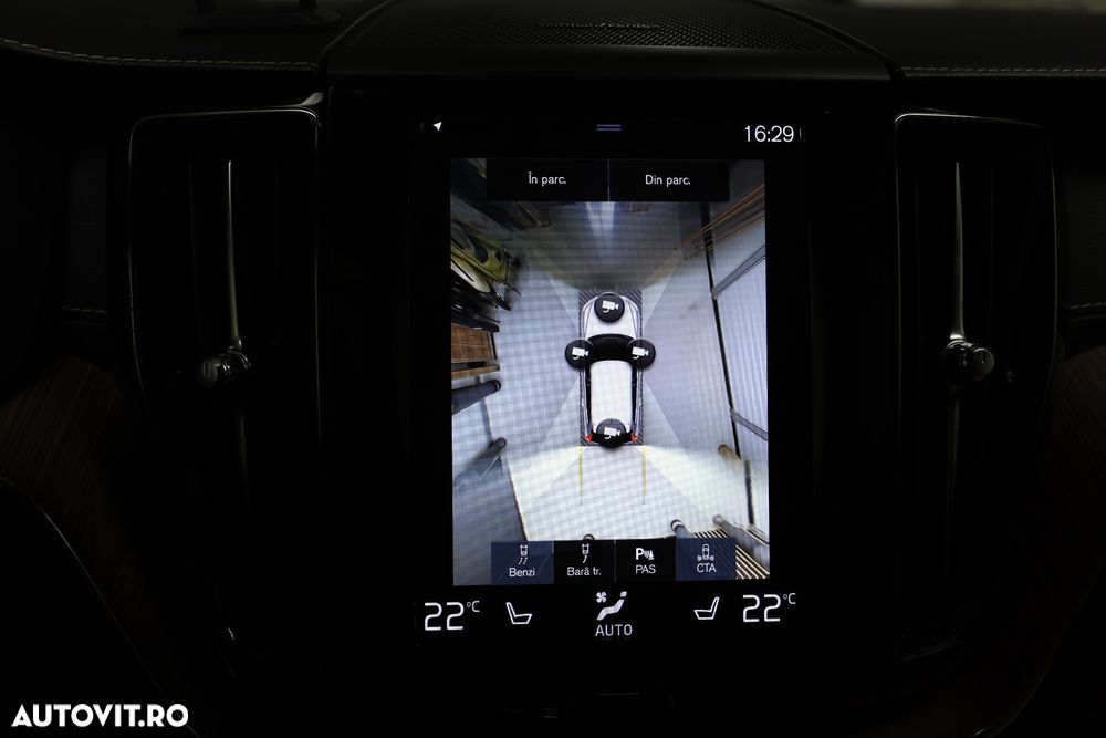 Volvo XC 60 D5 AWD Geartronic Inscription - 35