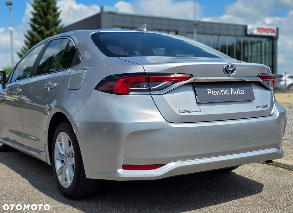 Toyota Corolla 1.8 Hybrid Comfort - 18