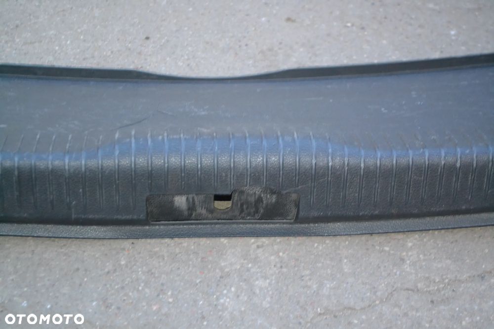 VW GOLF V VI HB OSŁONA PASA TYLNEGO BAGAŻNIKA 1K6863459L - 3