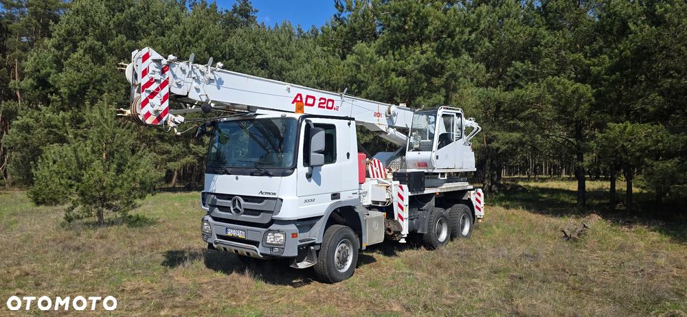 Mercedes-Benz 6X6 Żuraw - 10