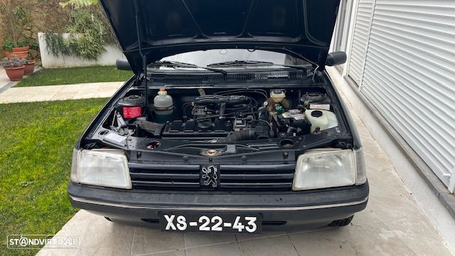 Peugeot 205 1.1 GR - 17