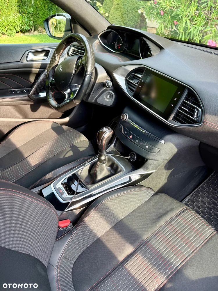 Peugeot 308 - 4