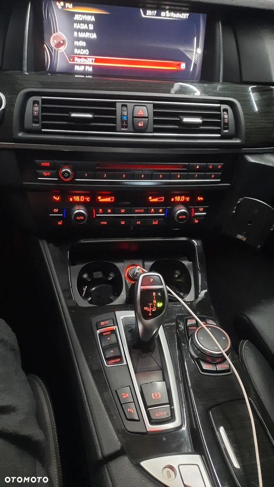 BMW Seria 5 530d xDrive Sport-Aut - 7