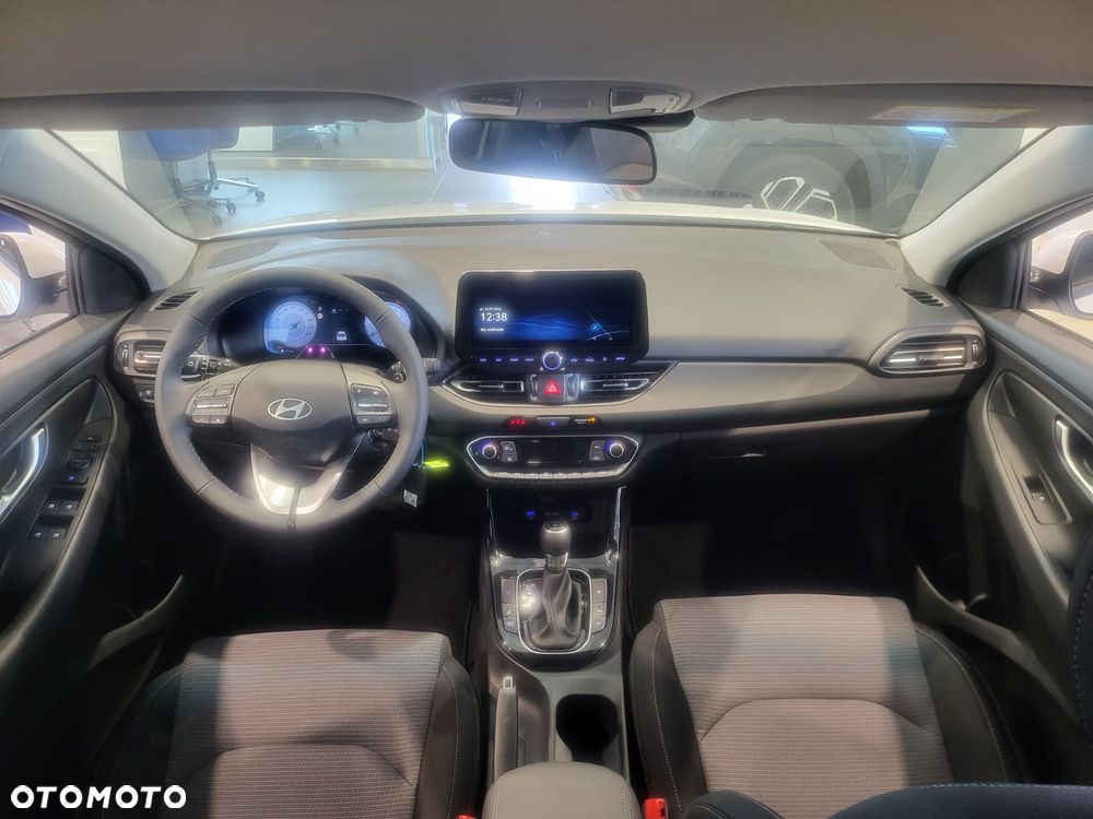 Hyundai i30 1.6 T-GDI Modern DCT - 17