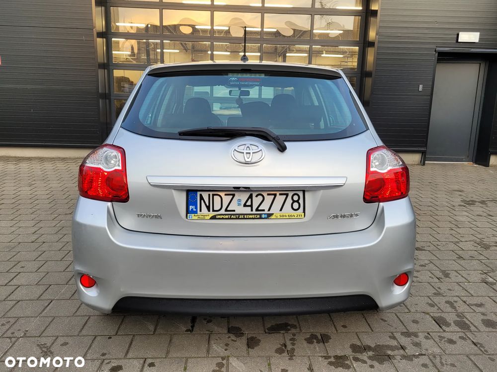 Toyota Auris - 7