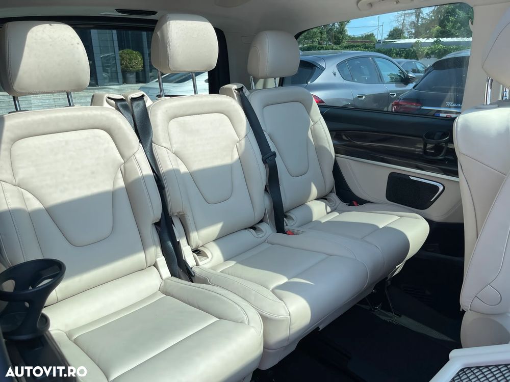Mercedes-Benz V 300 d Lang 4Matic 9G-TRONIC Exclusive - 15