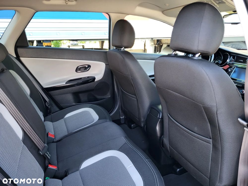 Kia Ceed 1.4 L Business Line Plus - 27