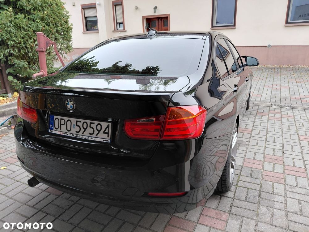 BMW Seria 3 318d Sport Line - 6