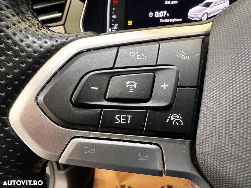 Volkswagen Passat Alltrack - 18