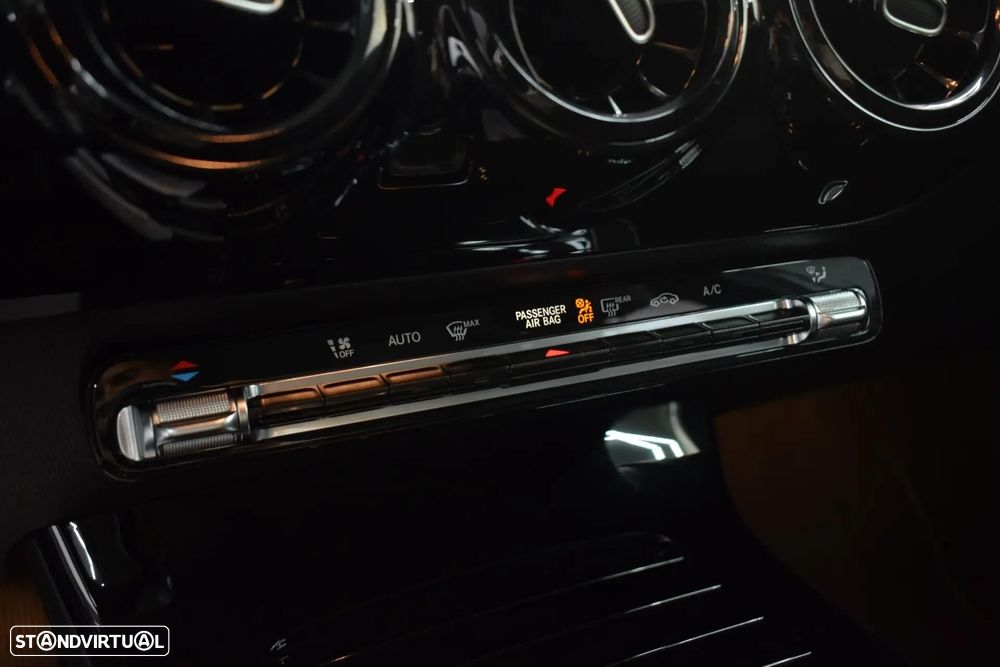 Mercedes-Benz A 200 Standard - 19