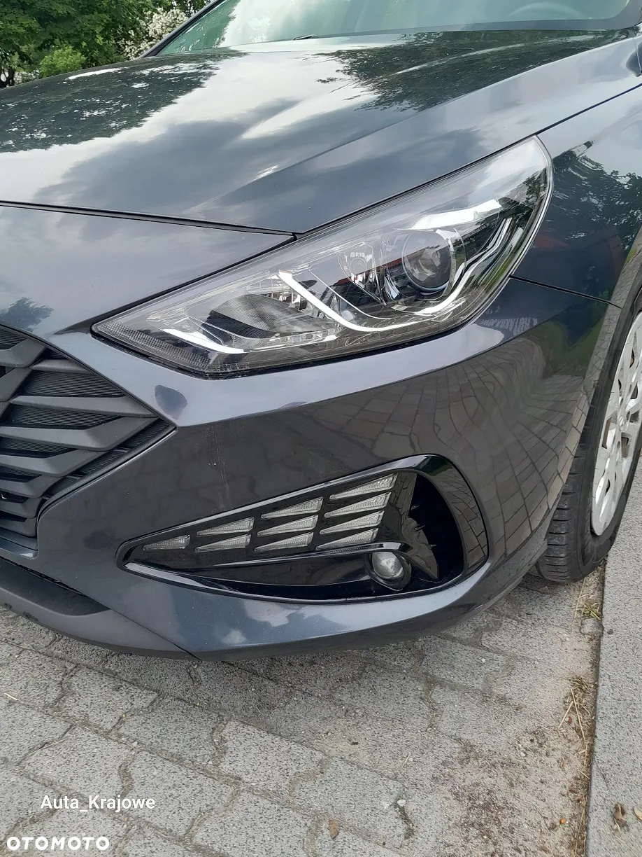 Hyundai i30 1.5 DPI Classic + - 26