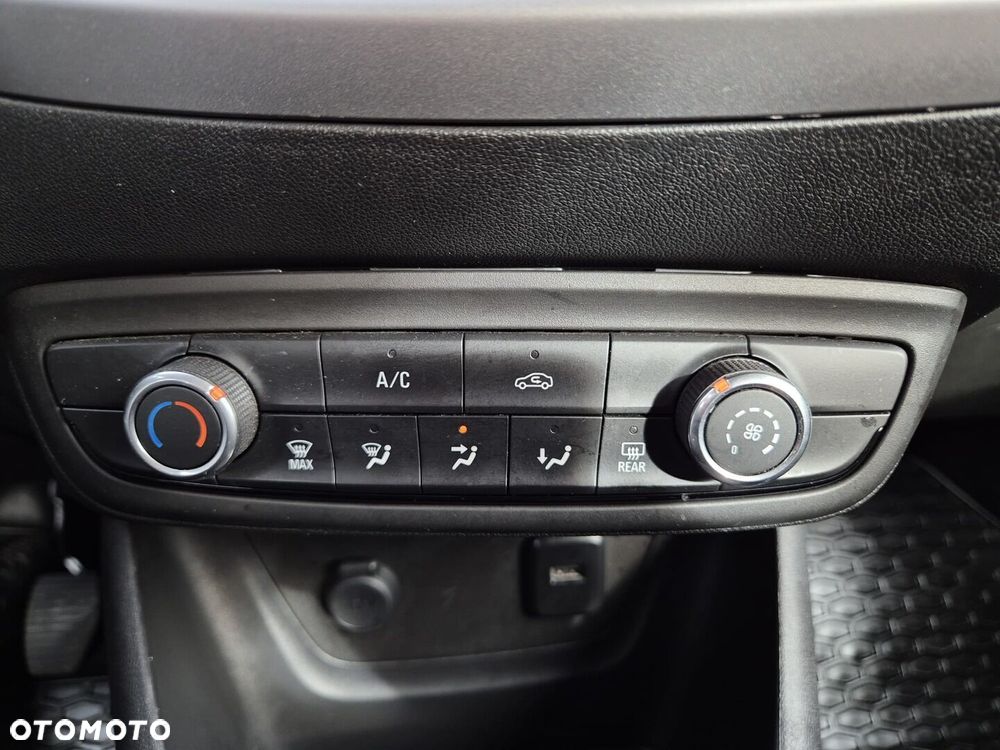 Opel Crossland X - 20