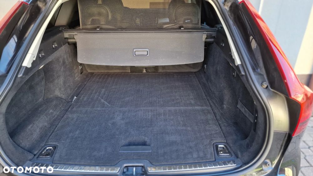 Volvo V90 D4 Momentum - 15