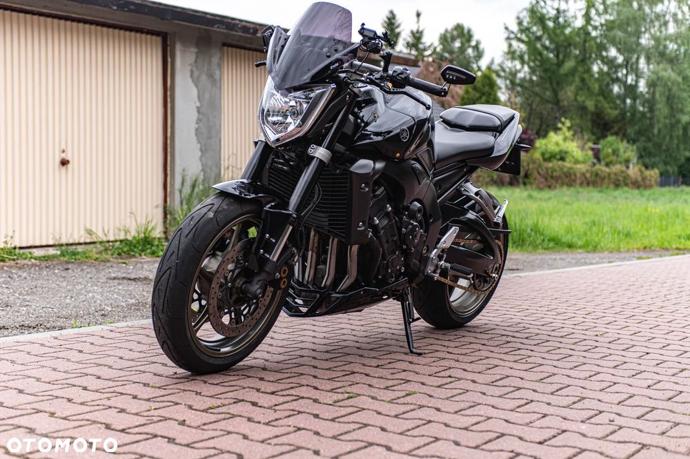 Yamaha FZ - 2