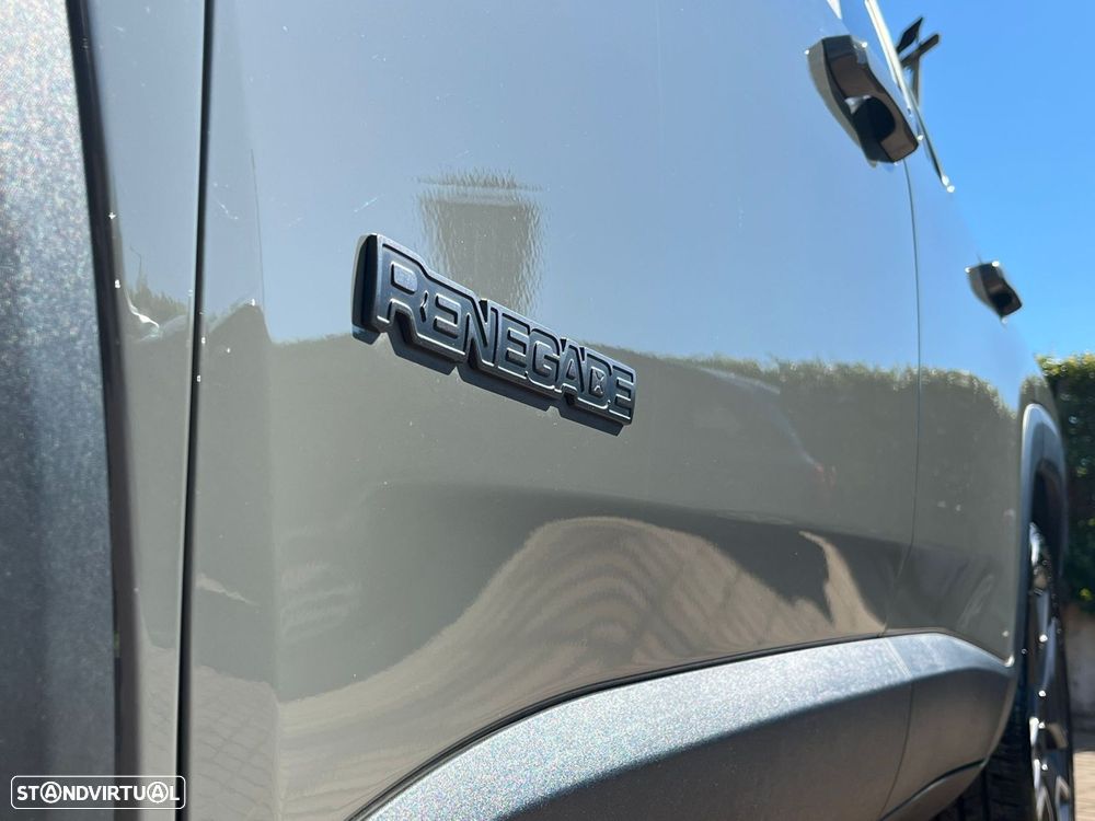 Jeep Renegade 1.3 T Limited S DCT - 9
