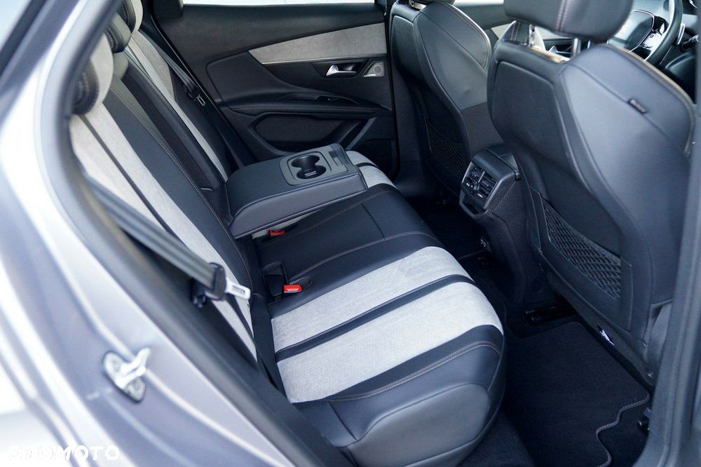 Peugeot 3008 - 23