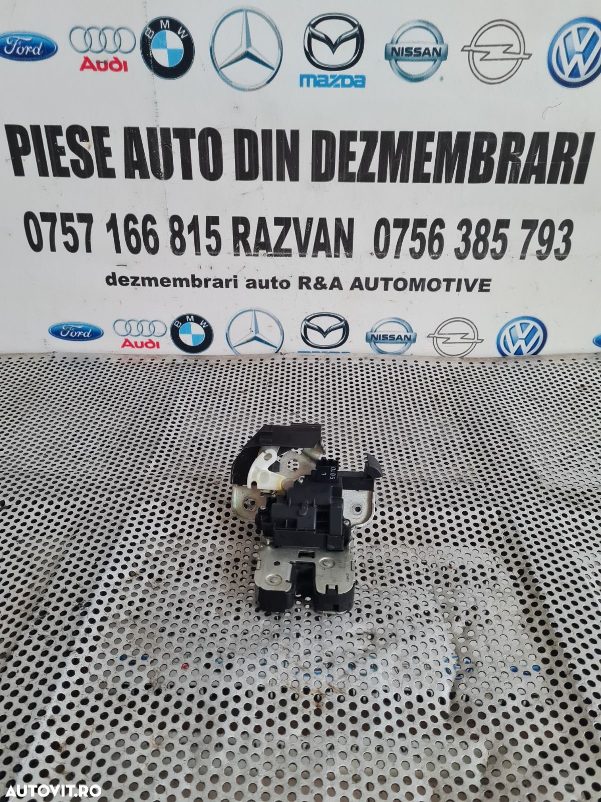 Incuietoare Broasca Blocator Hayon Haion Audi A5 8T An 2007-2008-2009-2010-2011-2012-2013-2014-2015 - 1