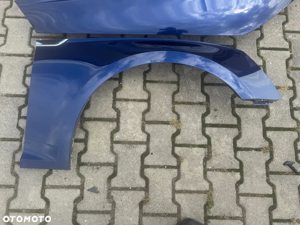 Audi A5 8W  błotrnik maska pokrywa silnika LX5H - 5