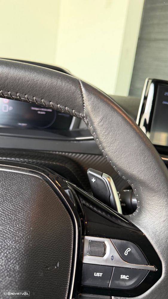 Peugeot 208 1.2 Hybrid Allure e-DCS6 - 26