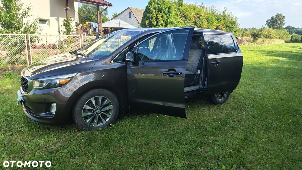 Kia Sedona 3.8 V6 LX - 25
