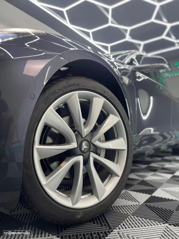 Tesla Model 3 Standard RWD Plus - 4
