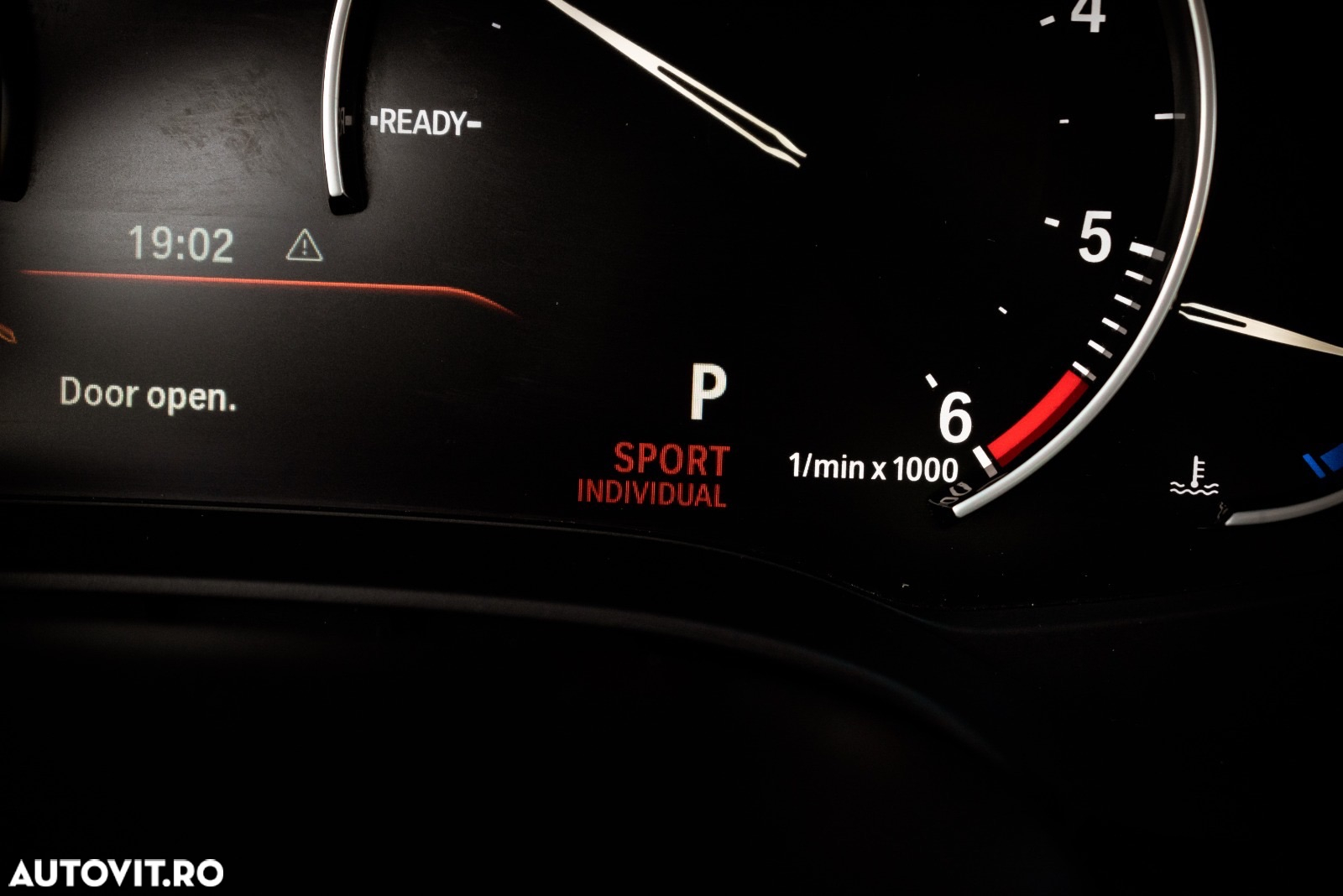 BMW Seria 5 520d AT - 32
