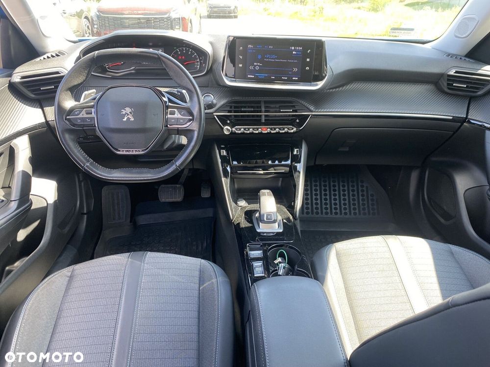 Peugeot 2008 - 12