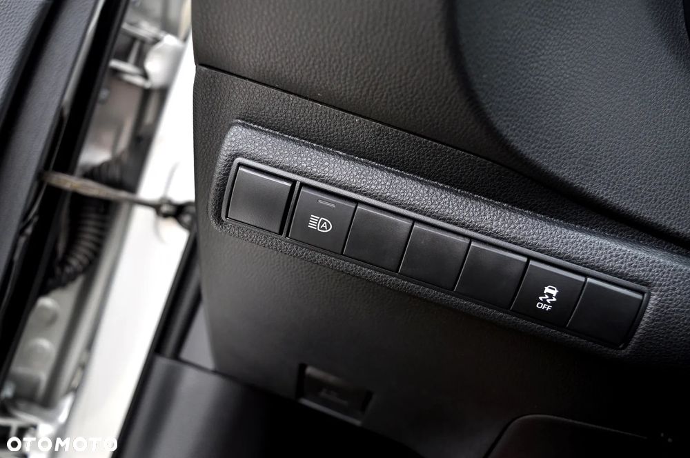 Toyota Corolla 2.0 Hybrid GR Sport - 32