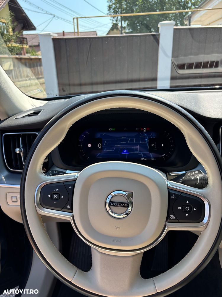 Volvo XC 60 - 4