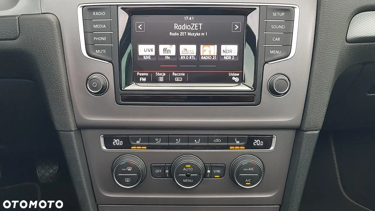 Volkswagen Golf Variant 2.0 TDI BlueMotion Technology Lounge - 34