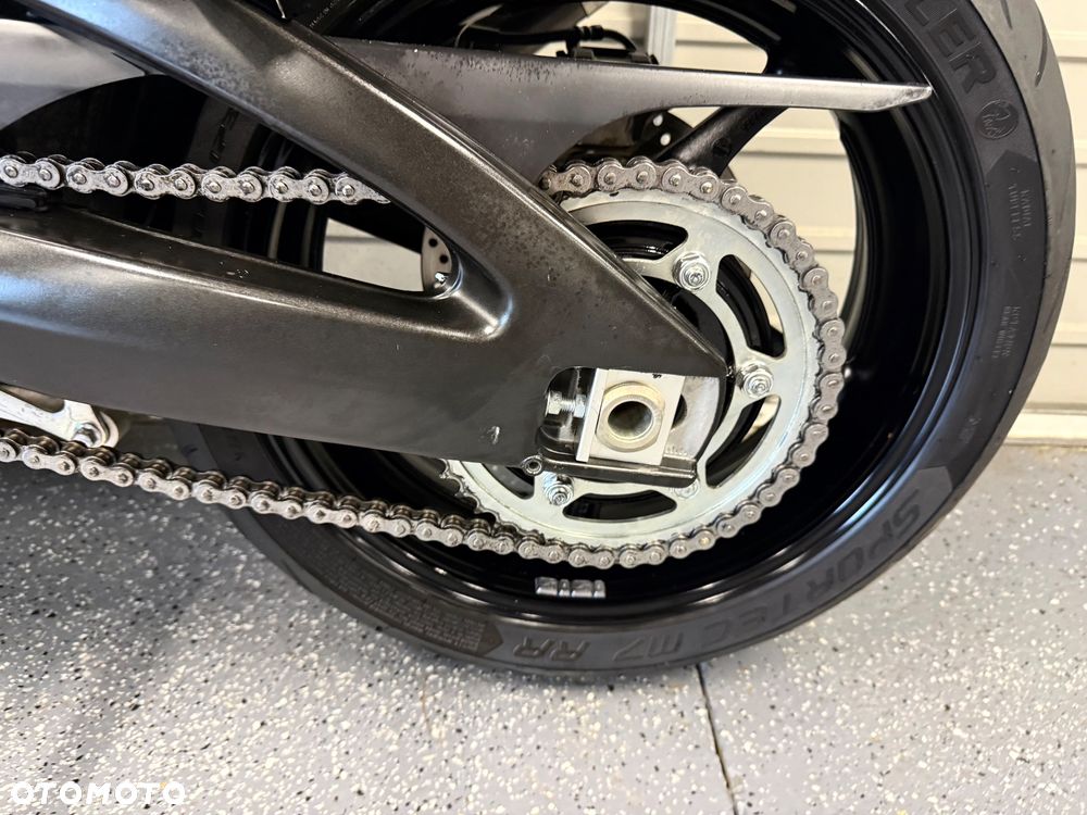 Yamaha FZ8 - 15