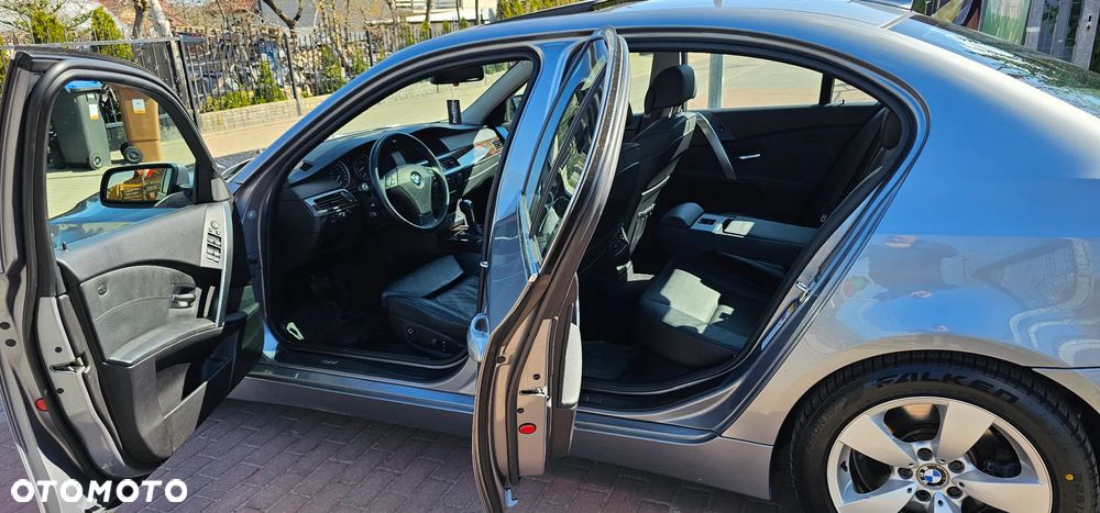 BMW Seria 5 - 29