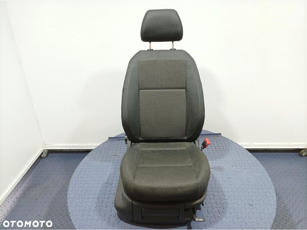 SKODA ROOMSTER FOTEL PRZEDNI PRAWY PASAŻERA EU - 1