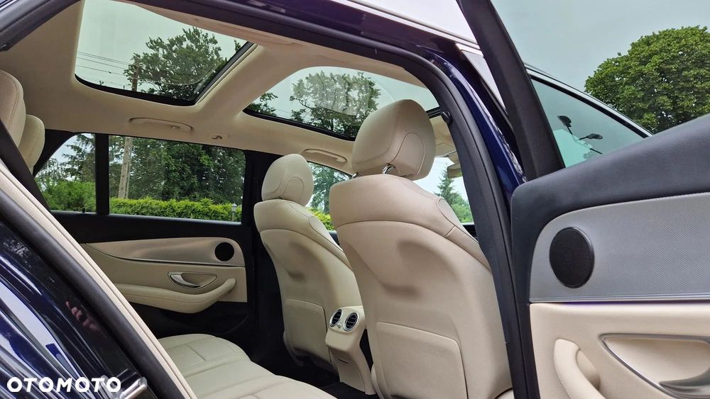 Mercedes-Benz Klasa E 300 de Avantgarde - 27