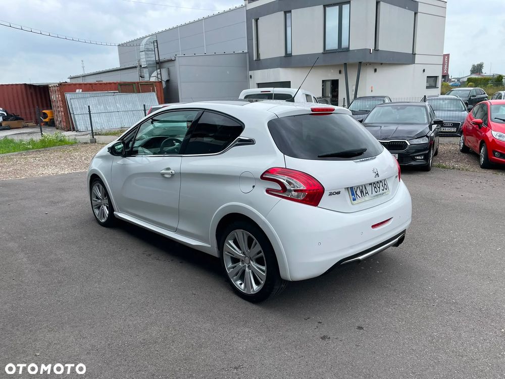 Peugeot 208 1.6 e-HDi Allure STT - 4