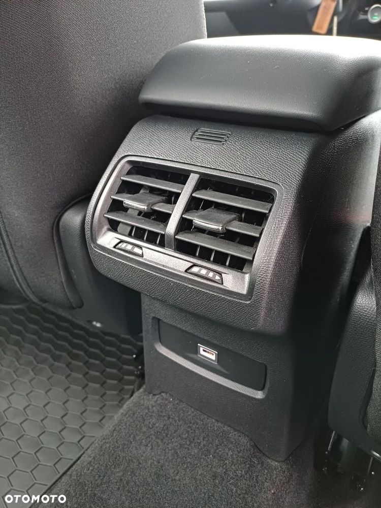 Citroën C4X 1.2 PureTech Feel S&S - 31