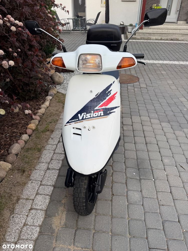 Honda Vision - 4