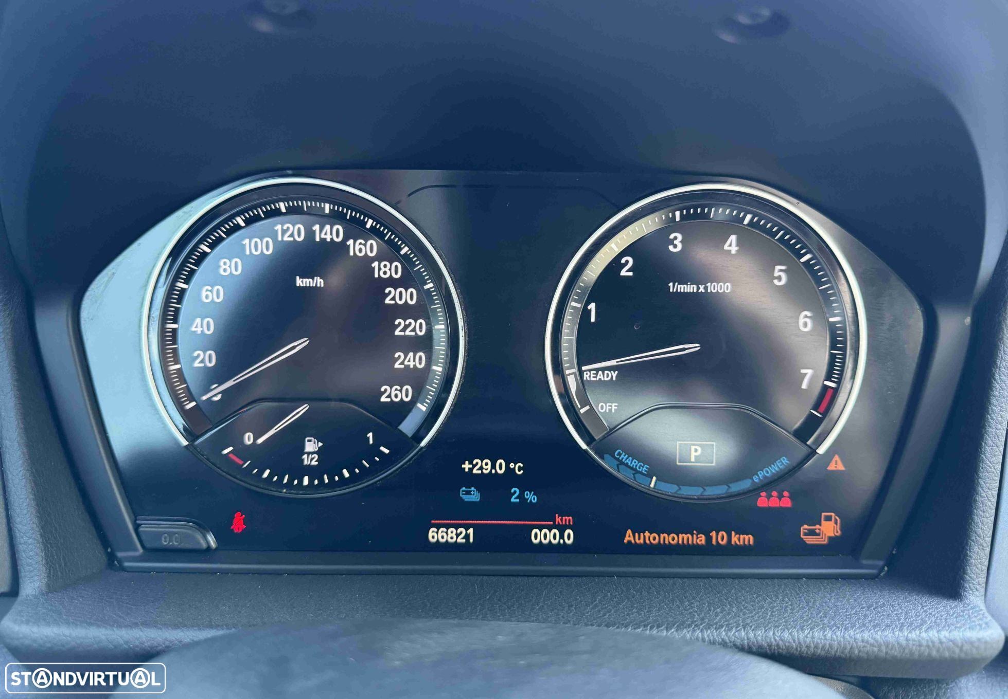 BMW 225xe Active Tourer - 9