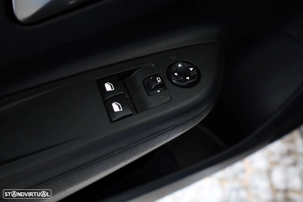 Opel Corsa 1.2 Business - 31