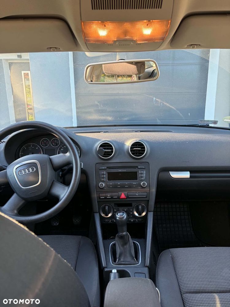 Audi A3 Sportback 1.9 TDI Attraction - 5