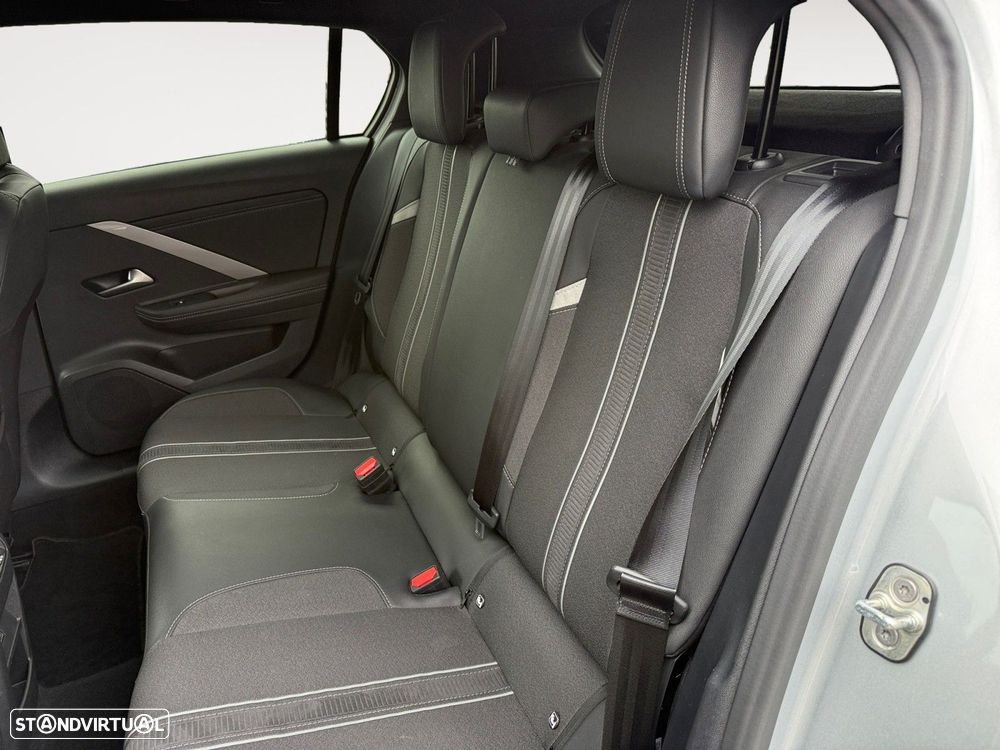 Opel Astra 1.2 T GS Aut. - 13