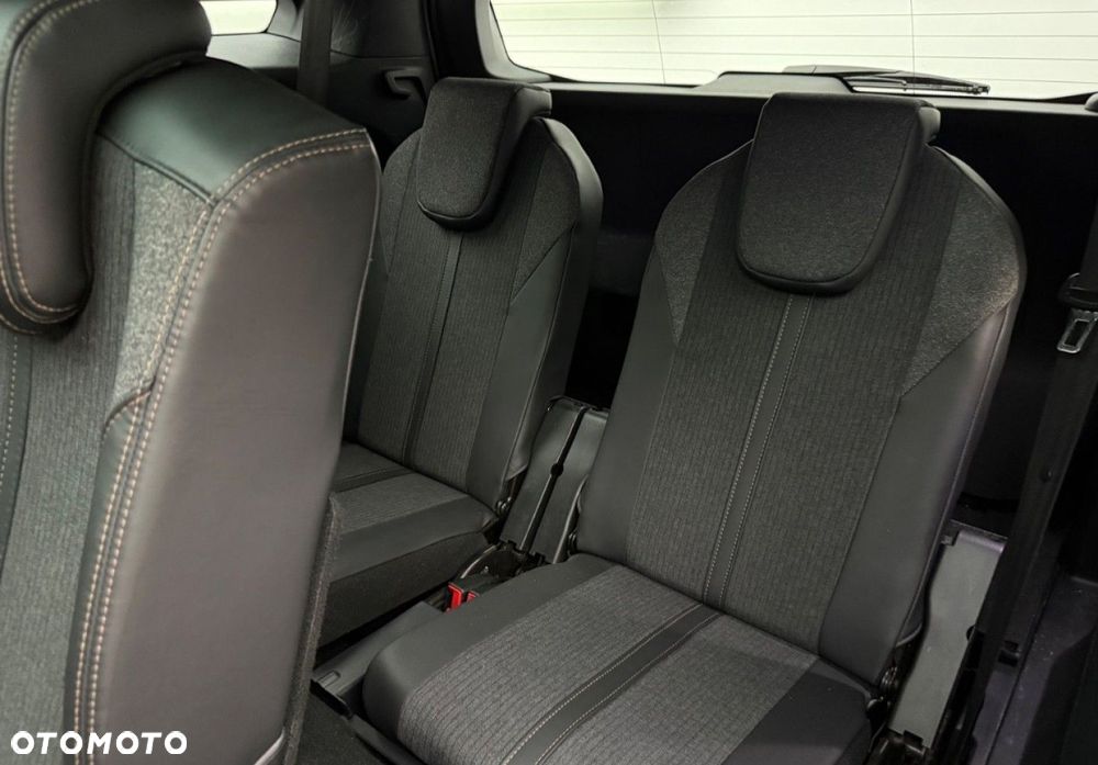 Peugeot 5008 - 27
