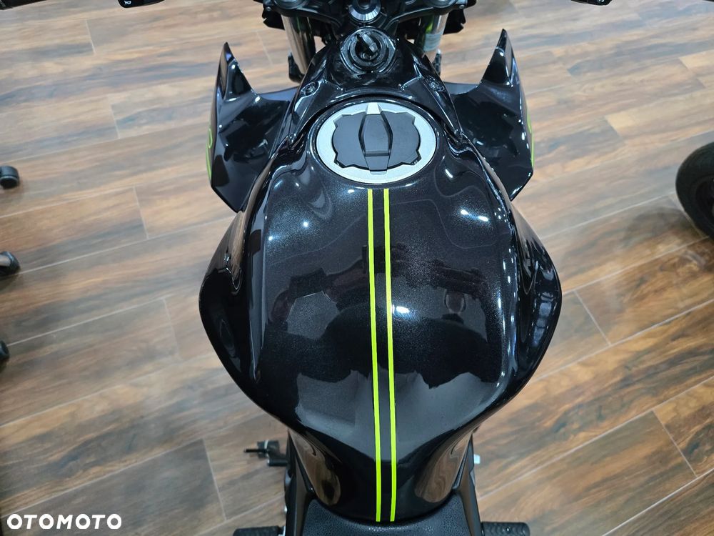 Kawasaki Z 650 - 21