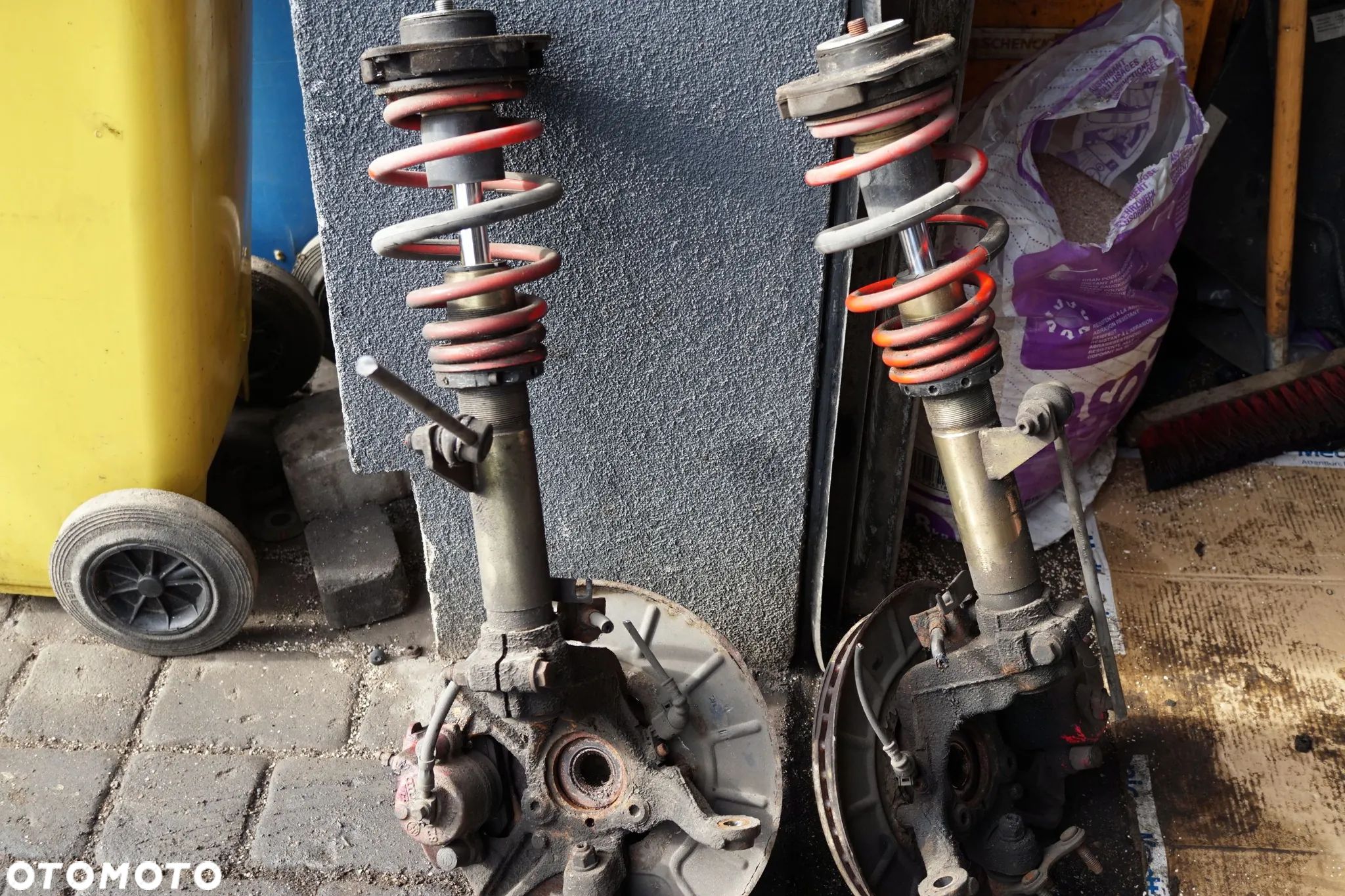 ZAWIESZENIE GWINT AMORTYZATORY LEWY PRAWY PRZÓD TYŁ GOLF V 1.4 16V VOLKSWAGEN 2003-2009 AMORTYZATOR SPRĘŻYNA - 1