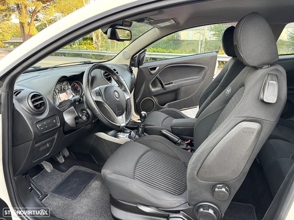 Alfa Romeo MiTo 1.6 JTD Distinctive S&S - 11