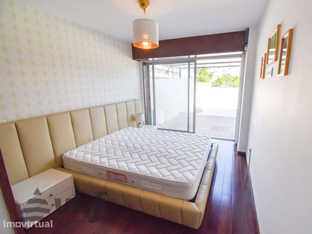 Apartamento T1 Mobilado junto ao Hospital de São João . - Grande imagem: 4/21